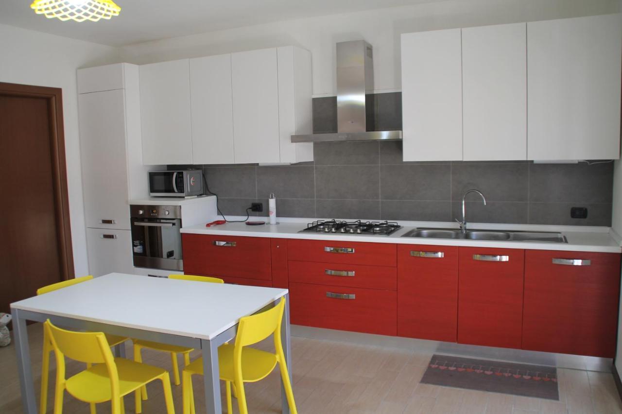 Casa Vacanze Da Riki Appartamento 1 Песк'єра-дель-Гарда Екстер'єр фото
